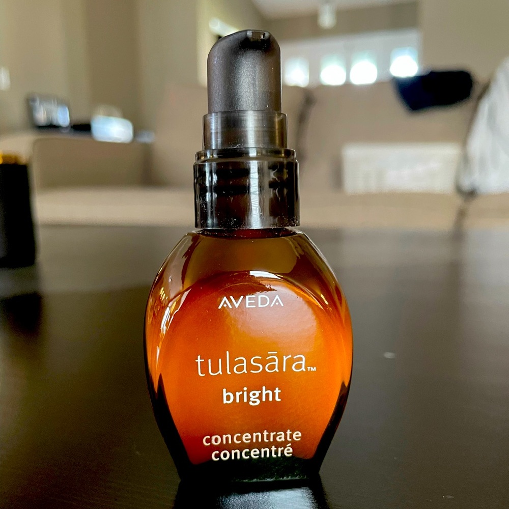 Aveda tulasara™ bright concentrate